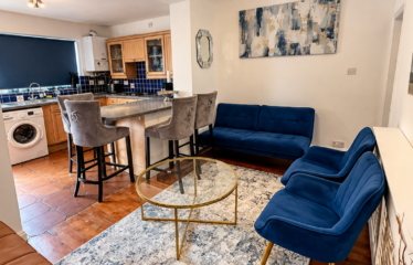 Barking 3-Bedroom House with Private Parking