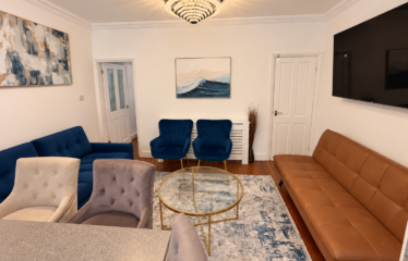 Barking 3-Bedroom House with Private Parking