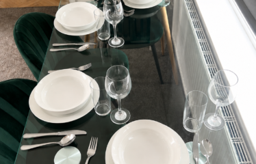 Huddersfield Serviced House for Families & Contractors