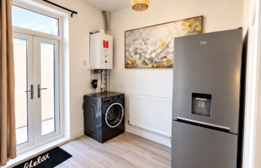 Luxury 3-Bedroom Dewsbury Accommodation